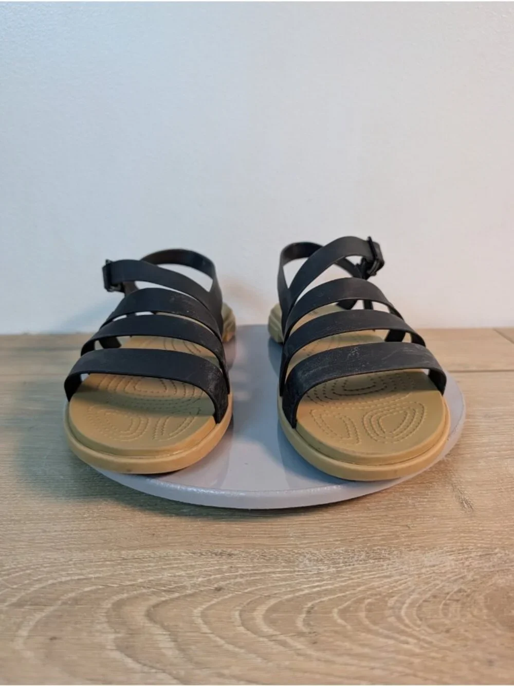 Crocs Tulum Sandals Womens Sz 9 Black Flats Strappy Buckle Iconic Comfort